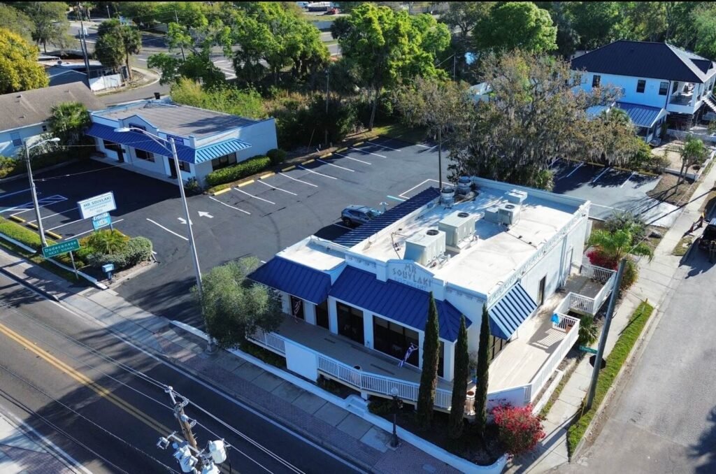 How We Seal a Restaurant Parking Lot in Tampa